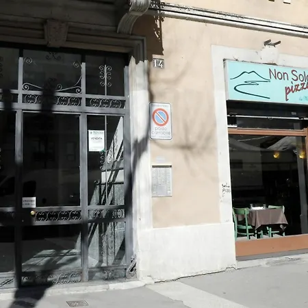 Hintown Casa Tiziana Mailand